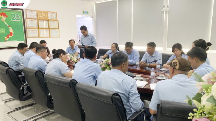 Công bố các quyết định bổ nhiệm và điều chỉnh cán bộ quản lý